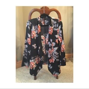ASTR open front floral blazer